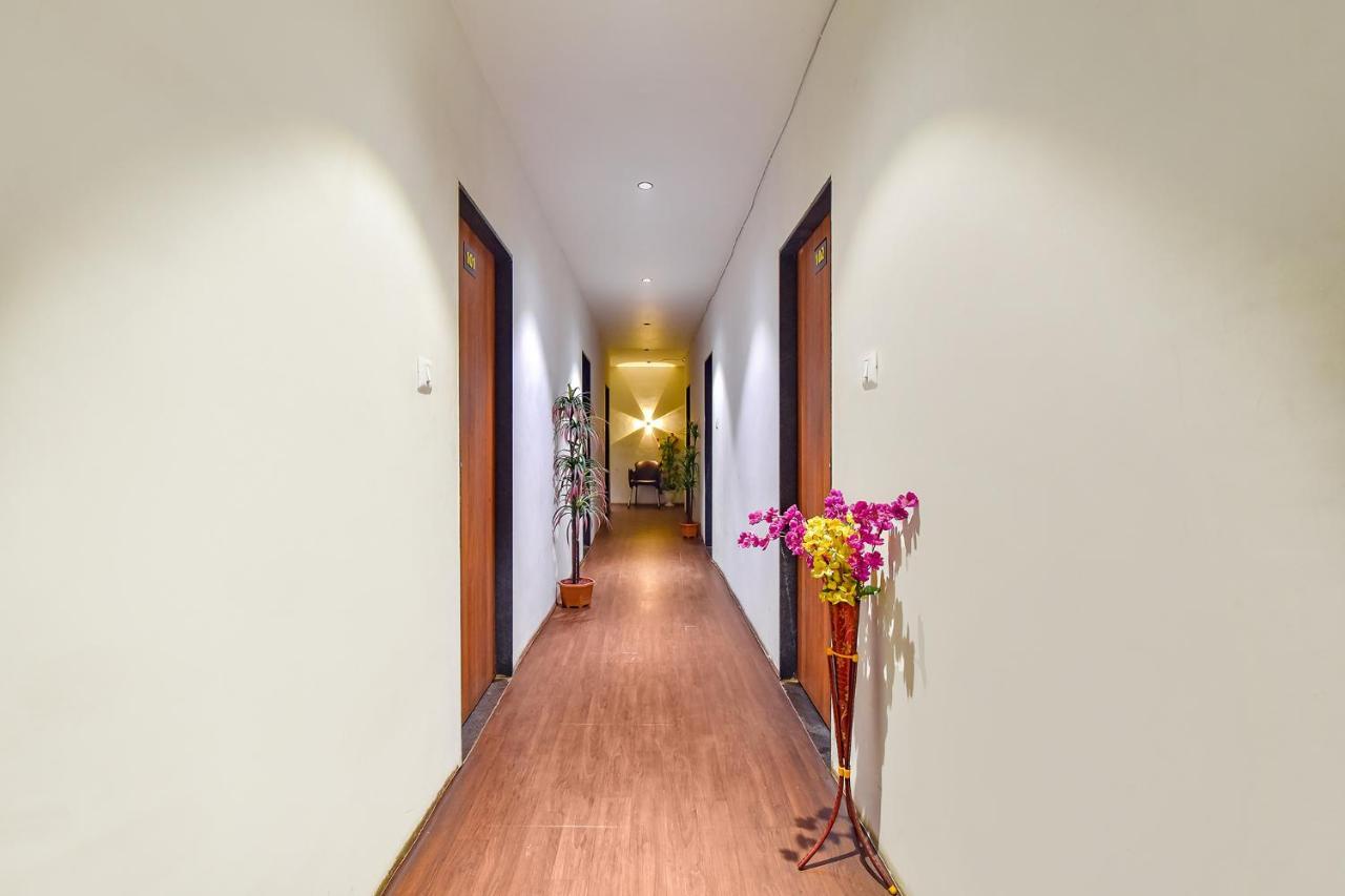 Fabhotel Nidhivan, Udhna Junction Surat Exterior photo