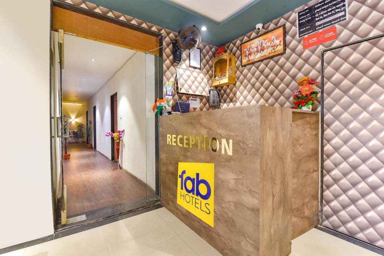 Fabhotel Nidhivan, Udhna Junction Surat Exterior photo